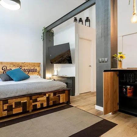 Malagasuite Huelin Apartment Malaga